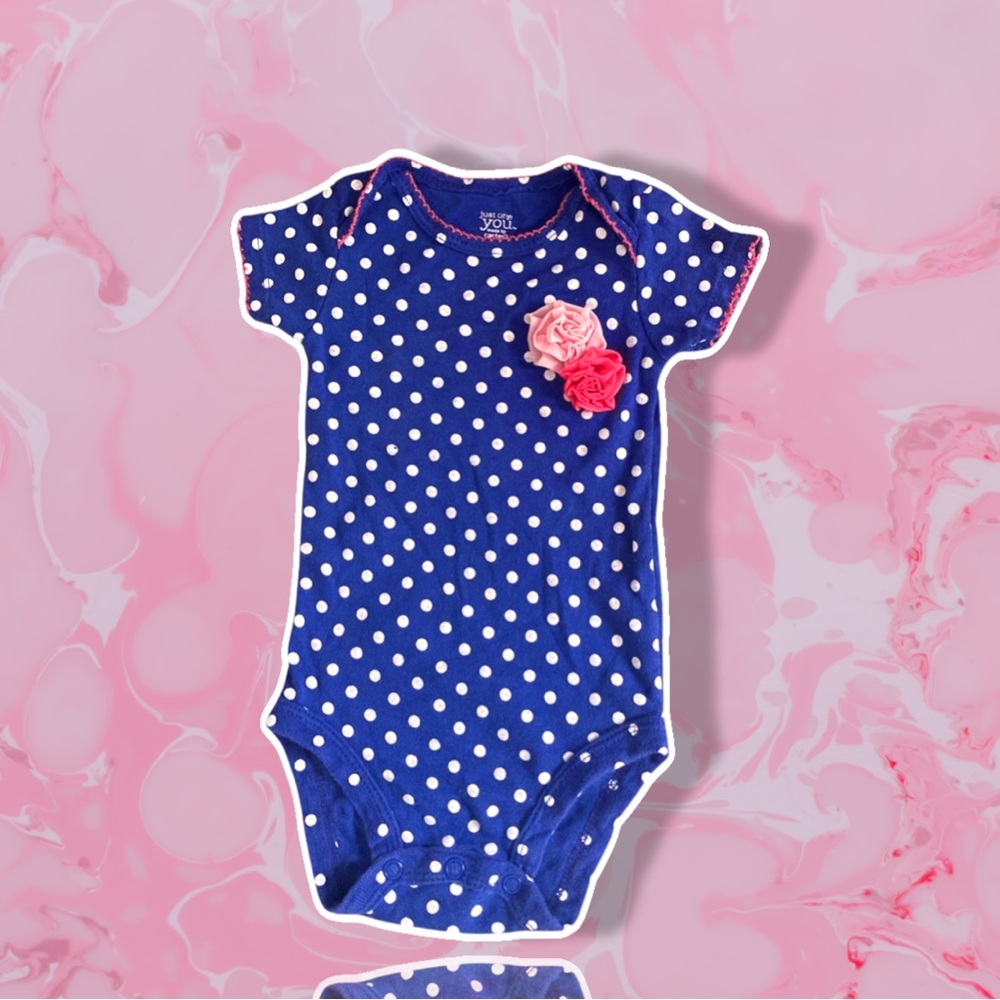 Carter’s blue with white polka dot pink floral onesie 🌸🌸🌺🌺🌺🥰 SIZE 6MO